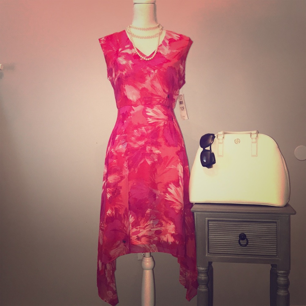 🌺 NWT 🌺 floral dress 🌺